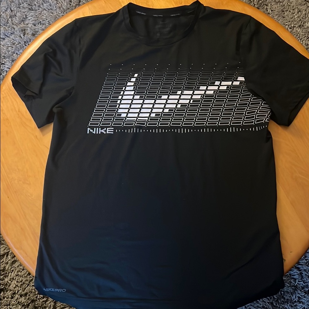 Nike Pro Drifit Men’s Tee